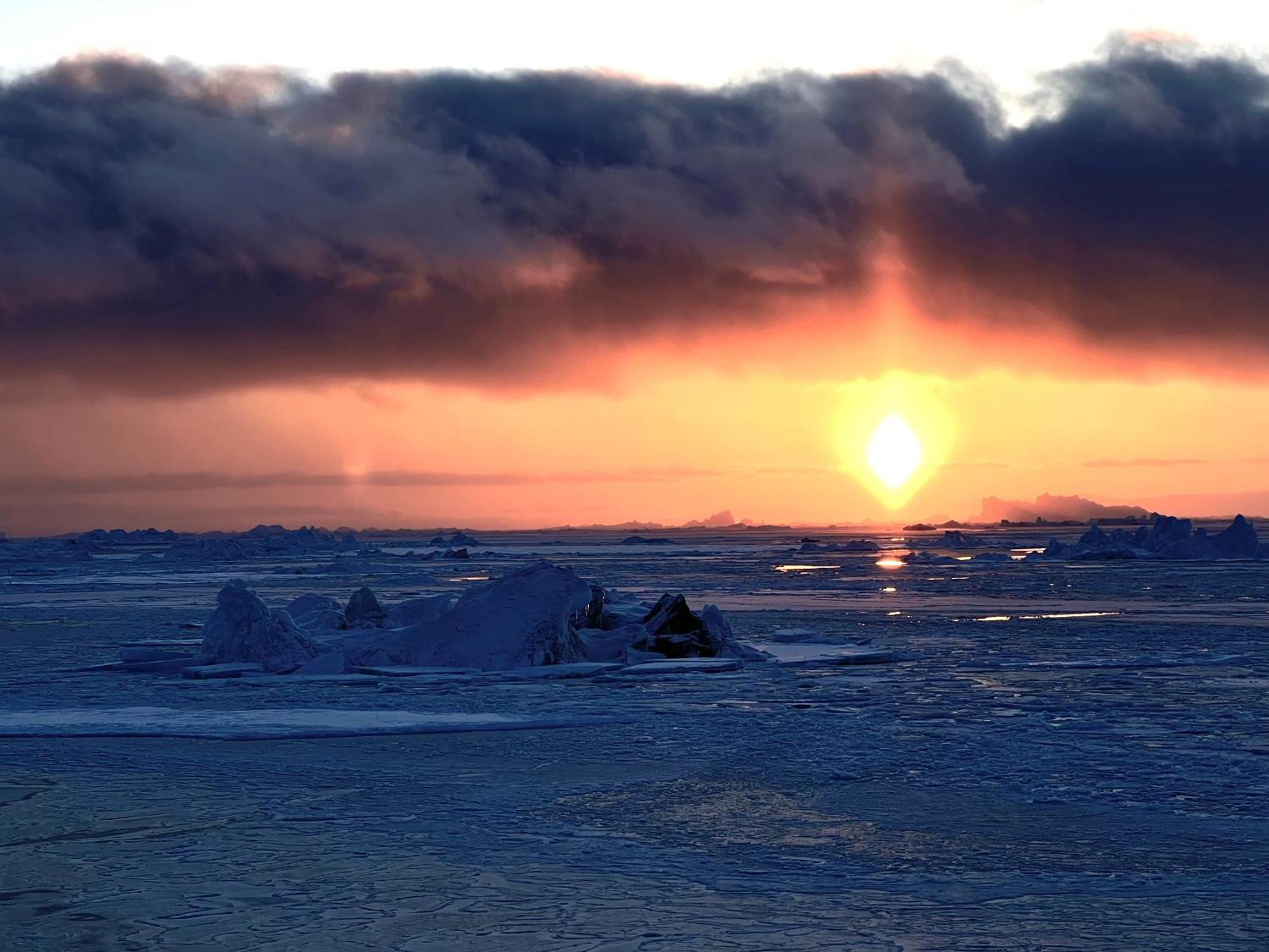 Det Gronne Hus Med Isbjergsudsigt Villa Ilulissat Kültér fotó